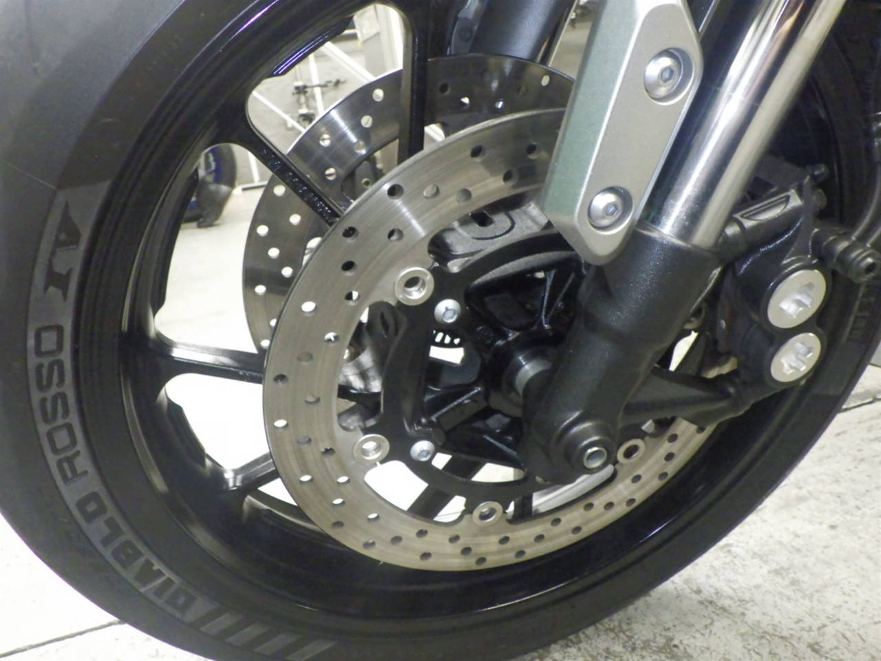 YAMAHA XSR 900