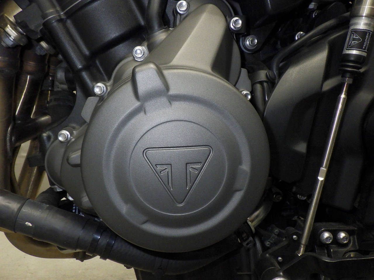 TRIUMPH TRIDENT 660
