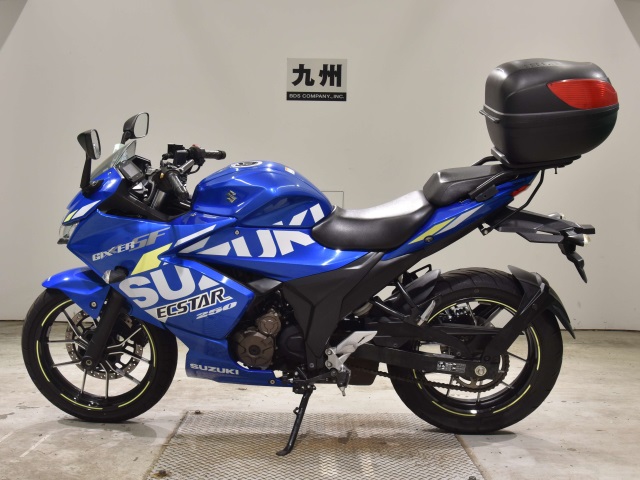 Suzuki GIXXER250SF
