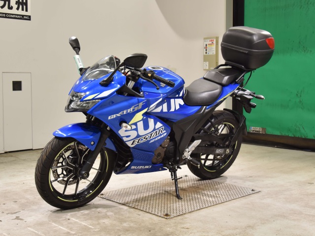 Suzuki GIXXER250SF