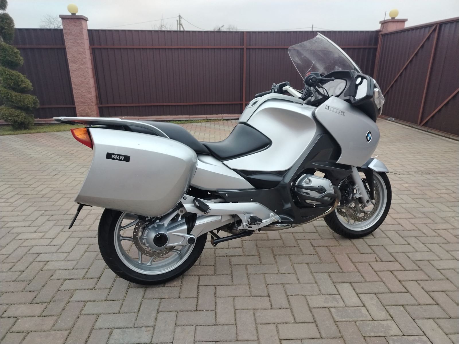 BMW R1200RT