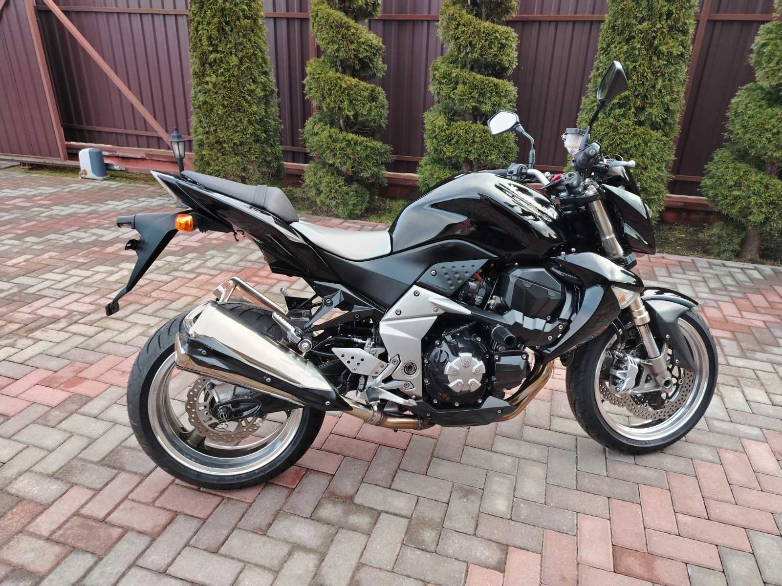 KAWASAKI Z1000