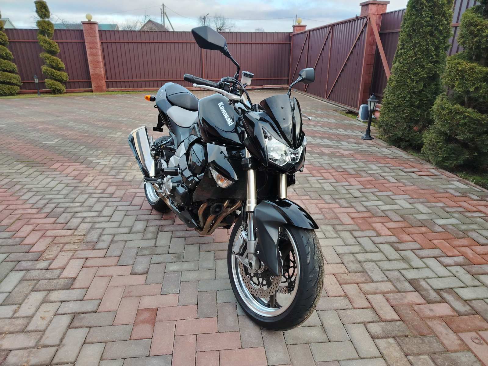 KAWASAKI Z1000