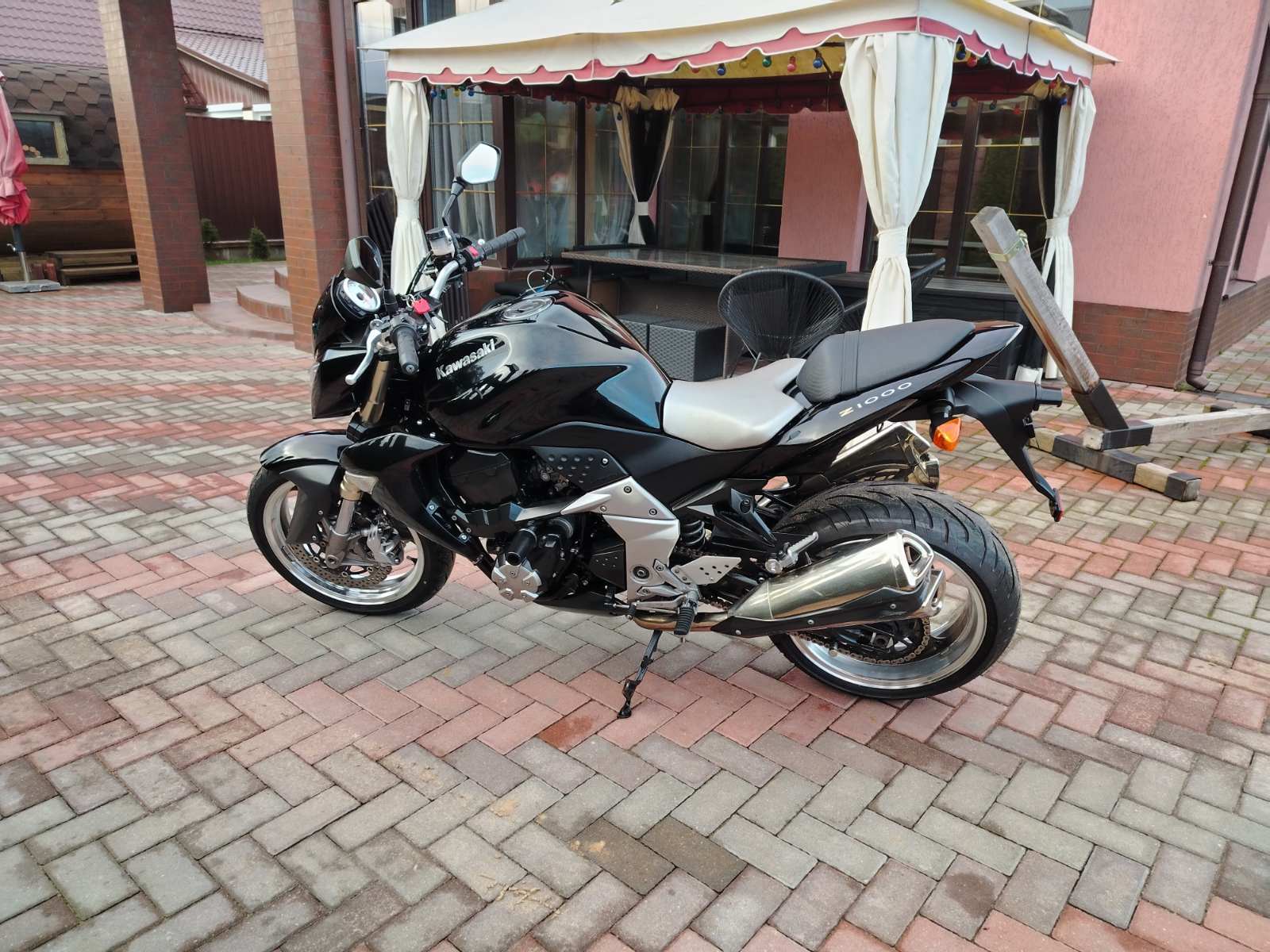 KAWASAKI Z1000