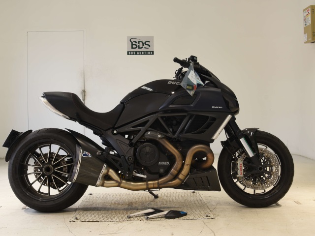 DUCATI DIAVEL 