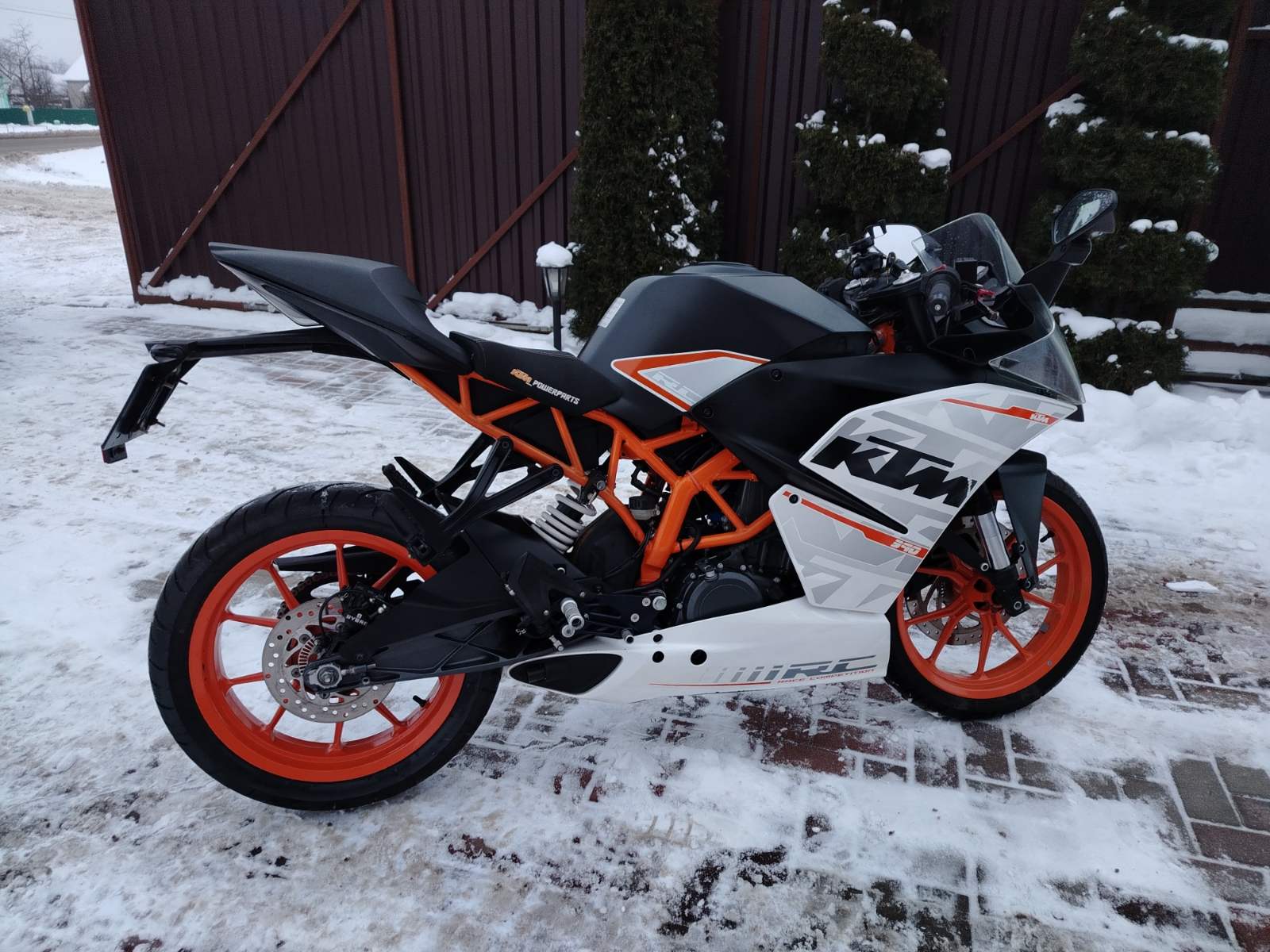 KTM RC390