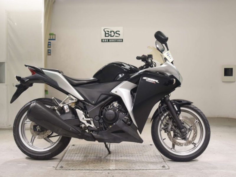 Honda CBR250R-3A