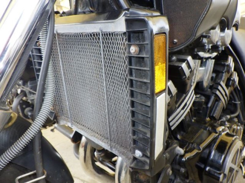YAMAHA V-MAX 2000