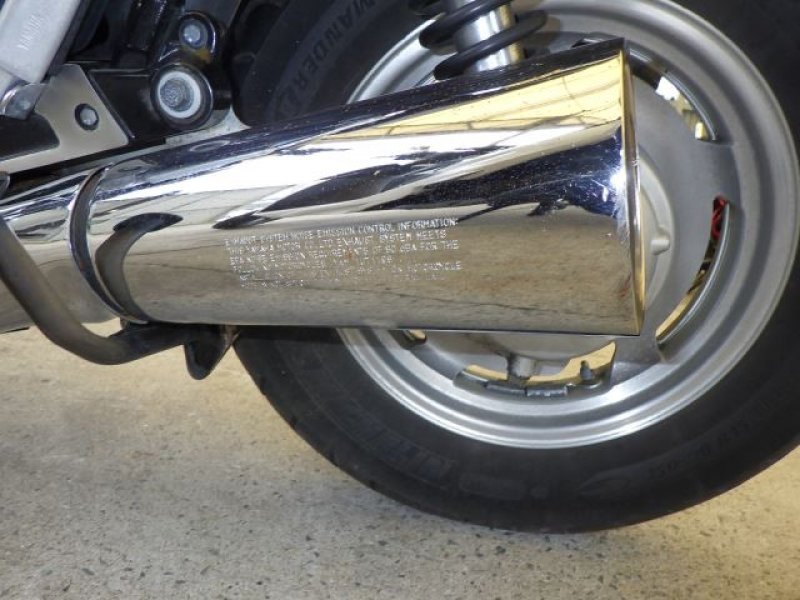 YAMAHA V-MAX 2000