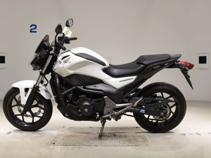 HONDA NC750S 2015