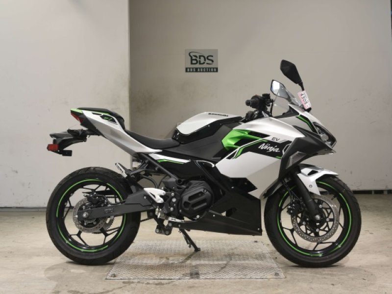 Kawasaki Ninja E-1 2024