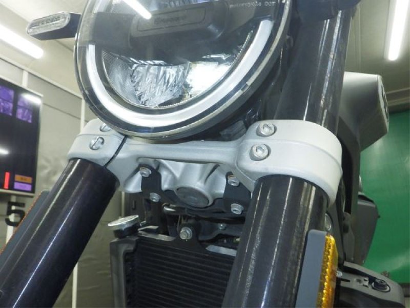 Husqvarna Svartpilen 401 2021