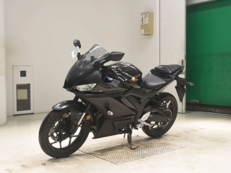 YAMAHA YZF-R3 2021