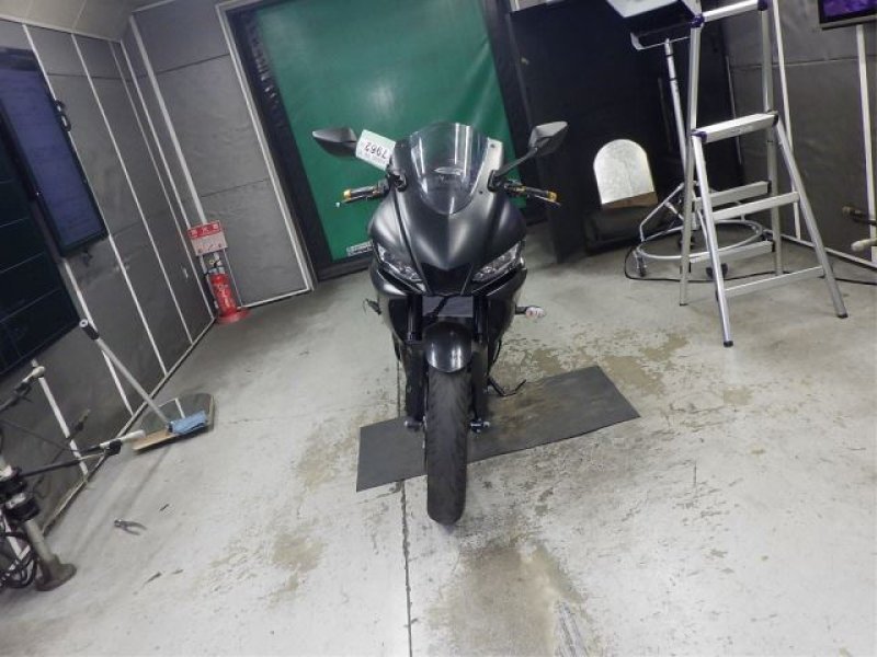 YAMAHA YZF-R3 2021